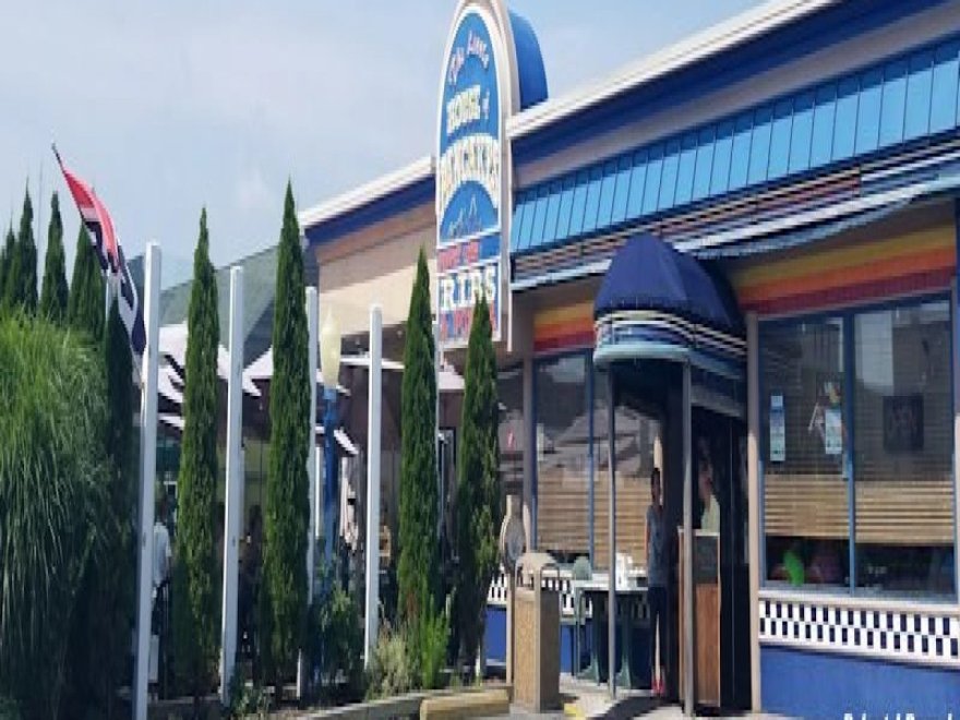 Little House of Pancakes, Ribs and Pizza Little House of Pancakes, Ribs and Pizza