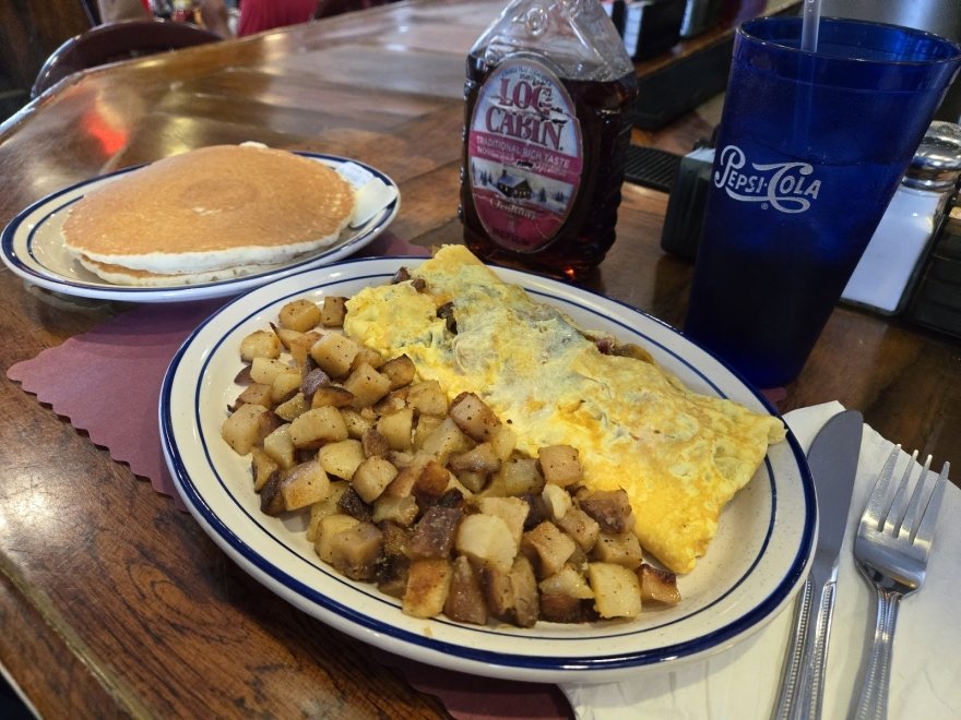 Little House of Pancakes, Ribs and Pizza Little House of Pancakes, Ribs and Pizza