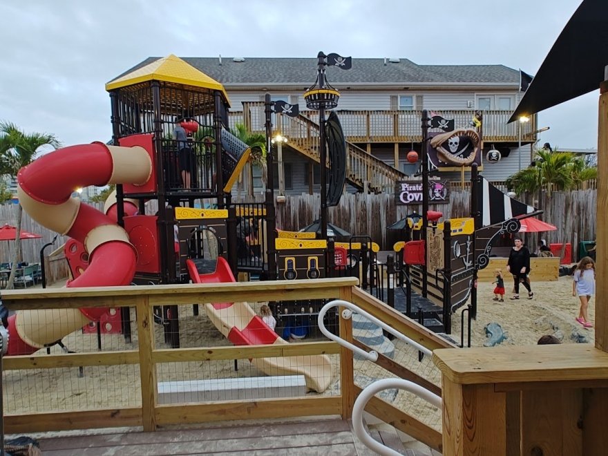 Dead Freddies Island Grill Dead Freddies Island Grill