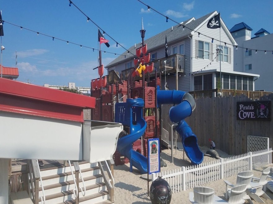 Dead Freddies Island Grill Dead Freddies Island Grill